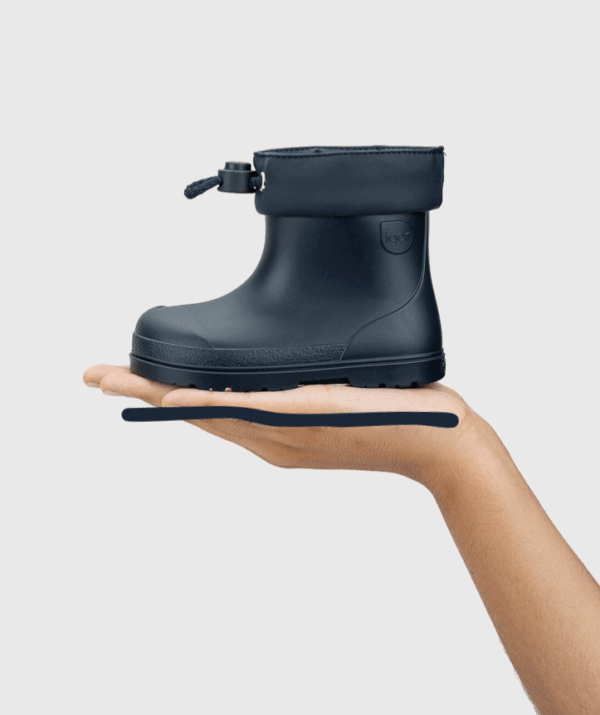 W10305-003_6 Bota de Agua Mendi Marino